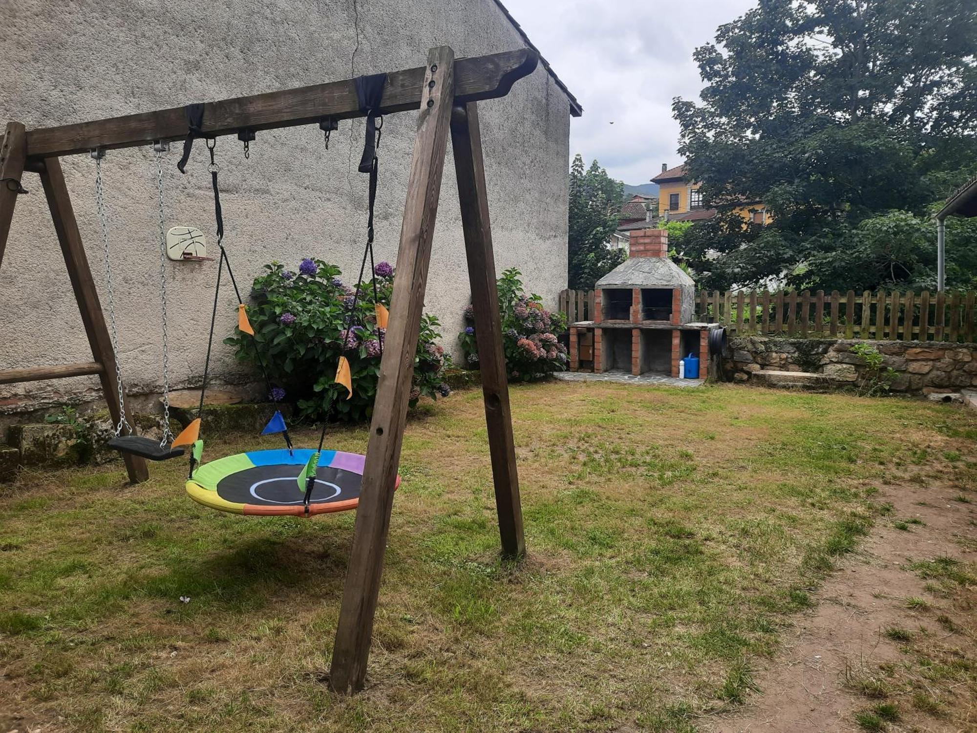 Apartamentos Rurales La Candaliega กังกัส เด โอนิส ภายนอก รูปภาพ